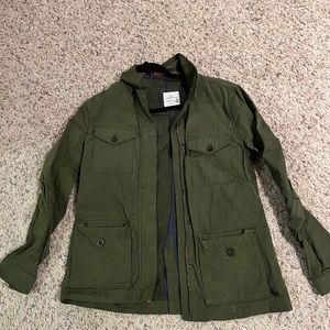 Vineyard Vines raincoat